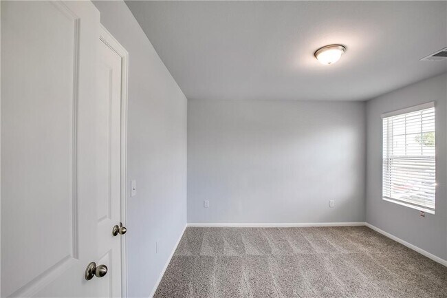 Building Photo - 509 Pulitzer Dr