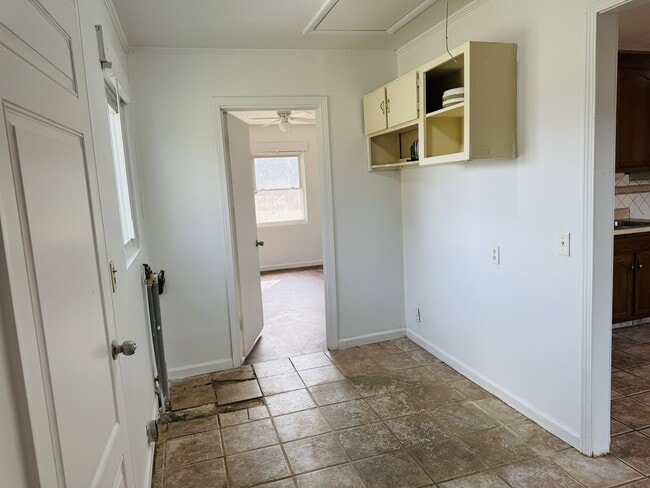 Building Photo - 5780 Fry Gap Rd