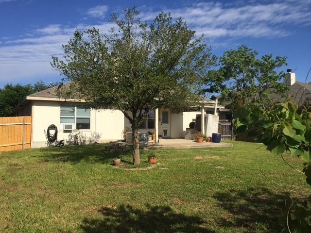 Building Photo - 220 Gainer Dr