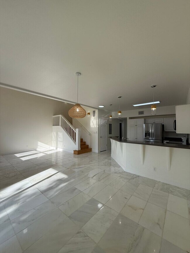 Building Photo - Resort Living in a Gated Community in Ko'olina! PETS NEGOTIABLE!