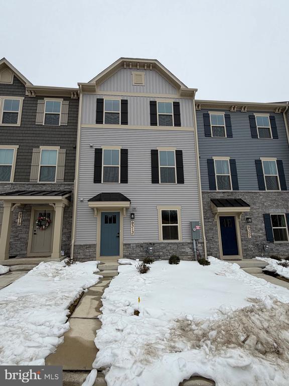 Building Photo - 9313 Klamath Ct