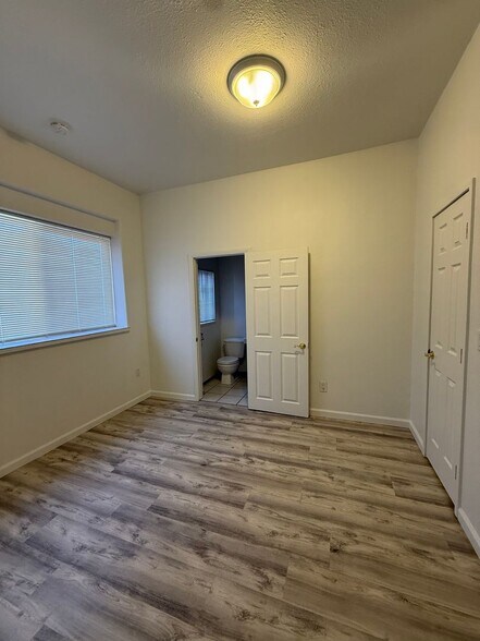 Building Photo - 1334 N Downing St