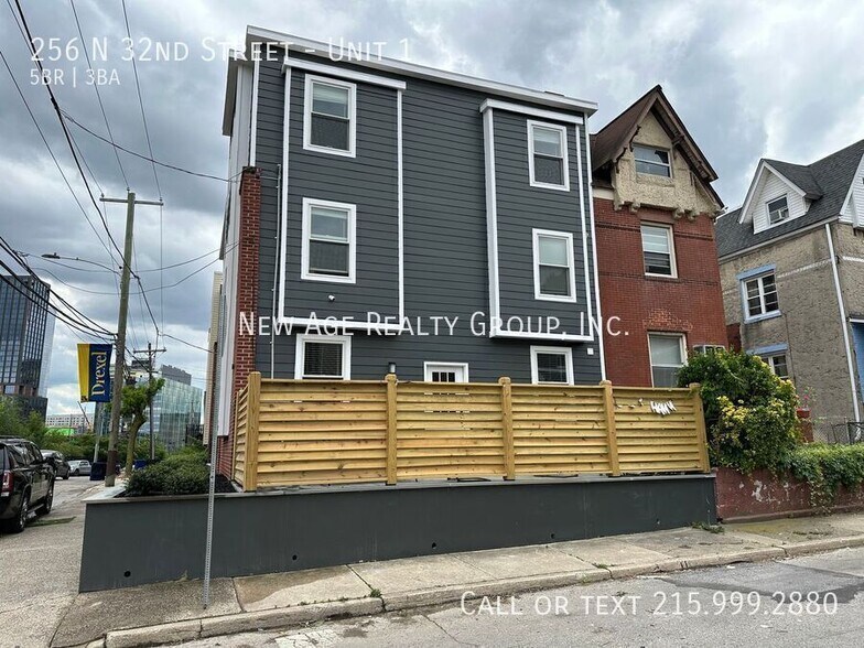 Building Photo - 256 N 32nd St
