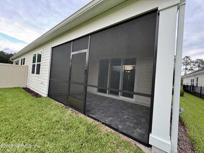 Building Photo - 311 Bay Lk Dr