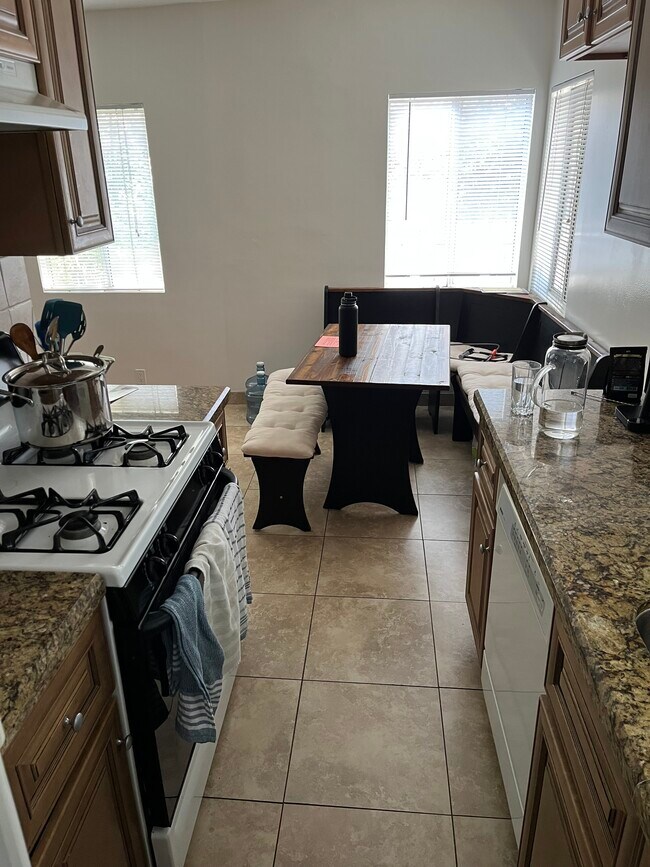 Building Photo - 2133 22nd St