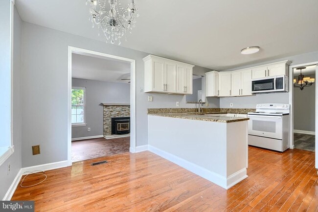 Building Photo - 7 Crestview Garth