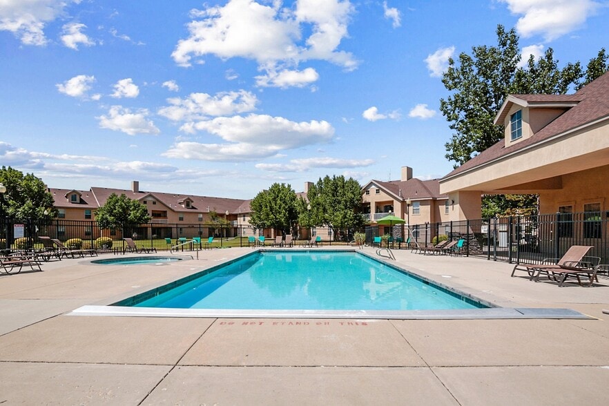 Primary Photo - Rose Cove Apartment Homes