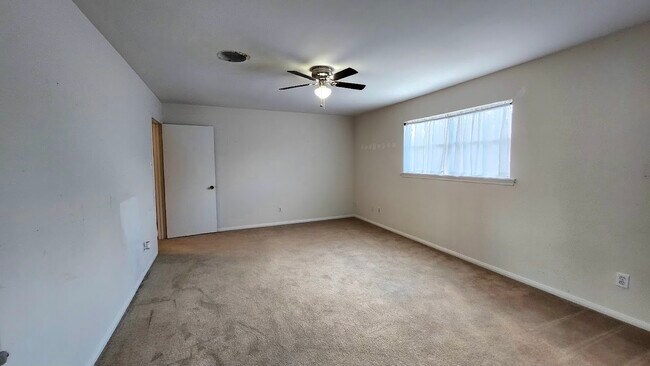 Building Photo - 4415 Donna Bell Ln