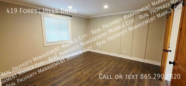 Building Photo - 419 Forest Hills Dr