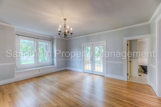 Building Photo - For Lease | TU | 5 Bed + 3 Bath | $2500 Rent
