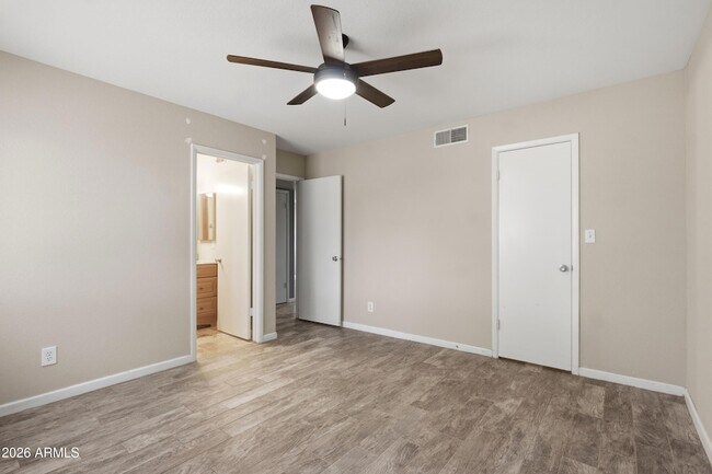 Building Photo - 3635 N 37th St