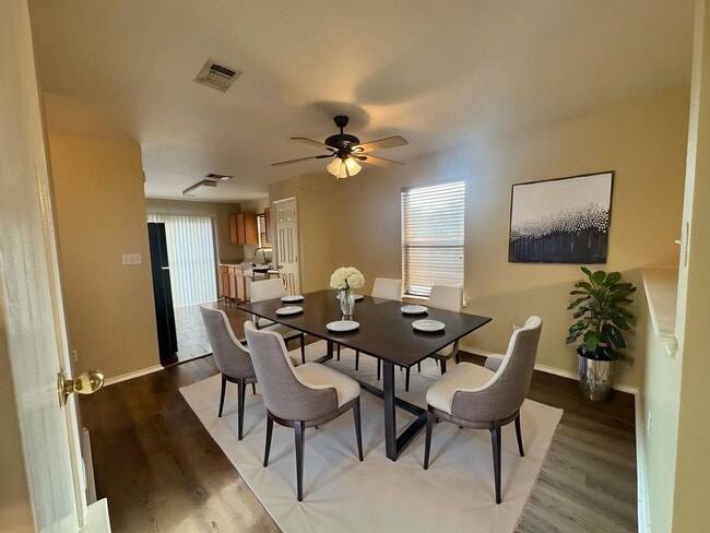 Building Photo - FRESHLY PAINTED  | ONE STORY  |  OPEN CONCEPT  |  GREAT LOCATION: 1604 & SHAENFIELD