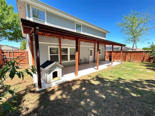 Building Photo - 8008 Hidden Oaks Dr