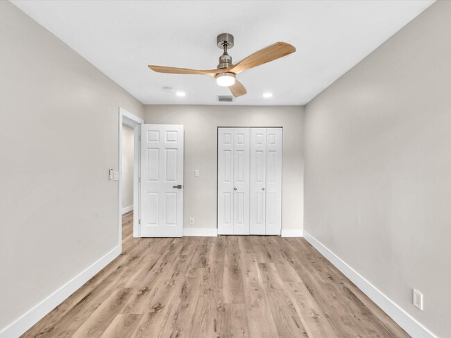 Building Photo - 1381 NW 99th Ave