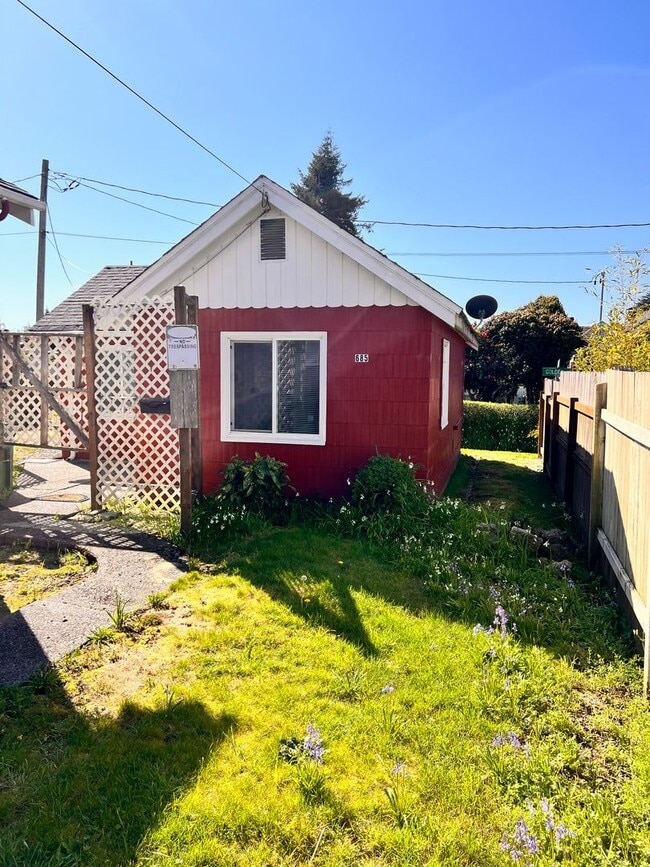 Building Photo - 2139