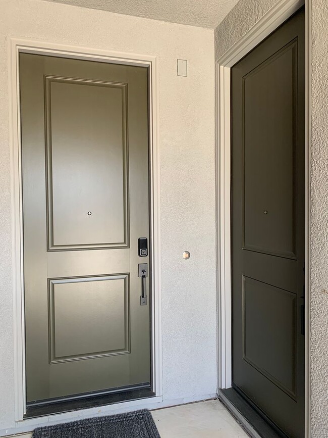 Building Photo - Brand NEW 4 bedroom 1 story home Rancho Co...