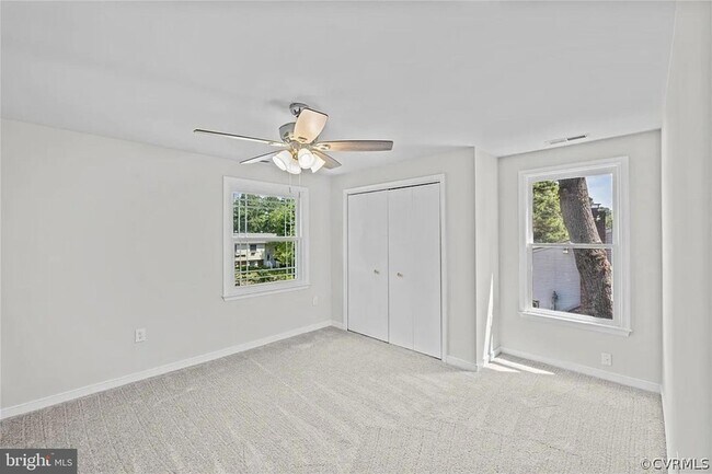 Building Photo - 3907 Harvette Dr