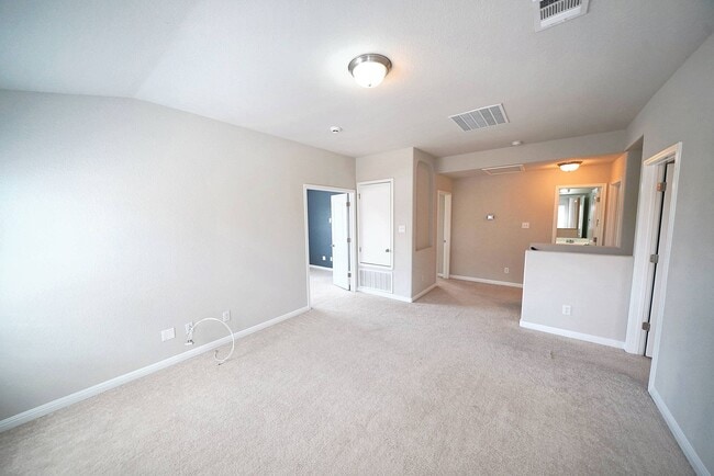 Building Photo - Beautiful Rental in Converse! Realtor Comm...