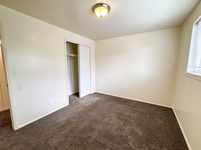 Building Photo - 361 S 150 W