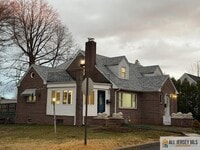 Building Photo - 18 Fountain St