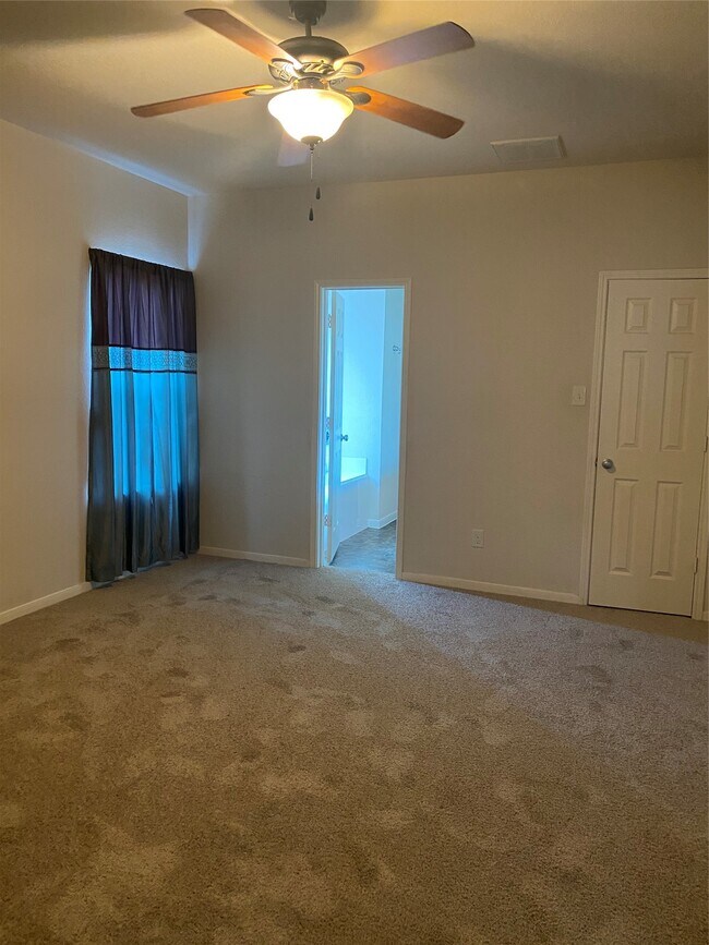 Building Photo - 21822 Grassy Hill Ln
