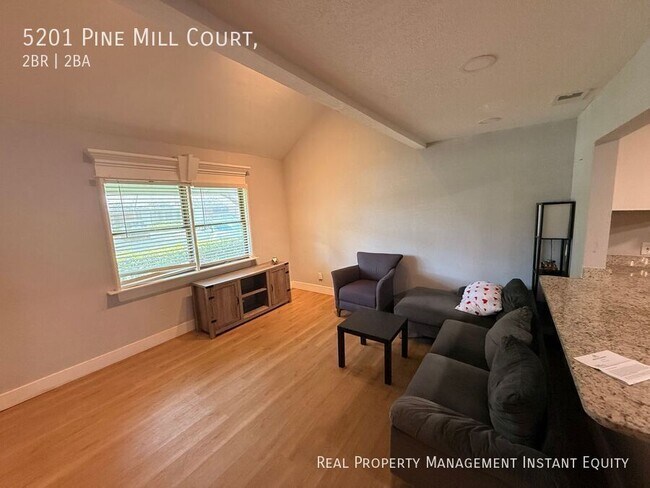 Building Photo - 5201 Pine Mill Ct