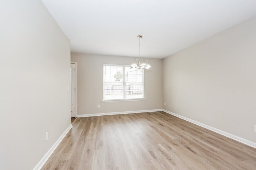 Building Photo - 138 Howard Woody Dr