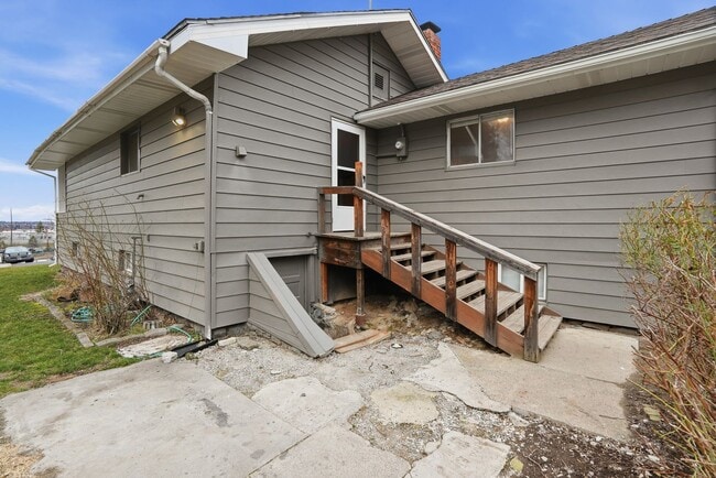 Building Photo - Spacious 3 Bedroom 1 Bath home in the Perry District!