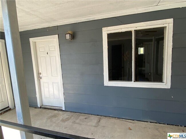 Building Photo - 1209 N 10th St