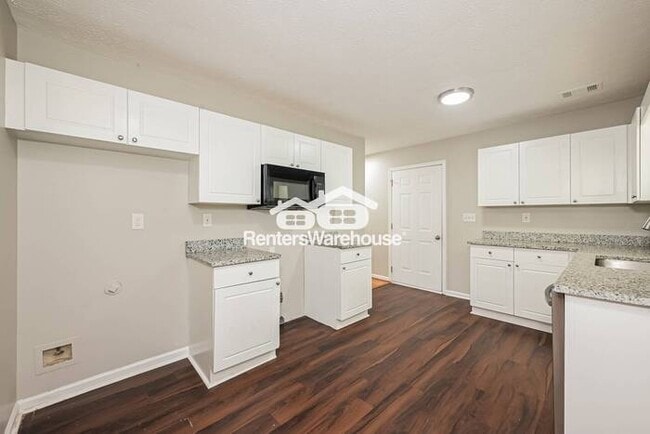 Building Photo - Updated 4/3 Lithonia Home!