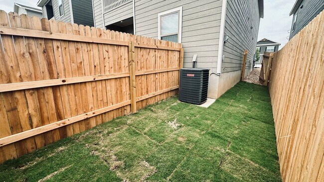 Building Photo - Newly Built Duplex on the Far West Side!