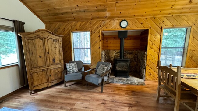 Building Photo - 14107 St Croix Way