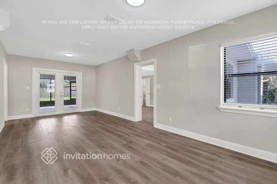 Building Photo - 5750 Cedar Forest Dr N