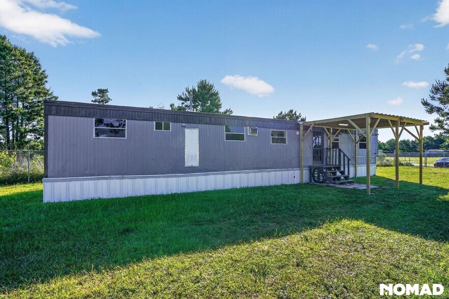 Building Photo - 203 Rd 5248