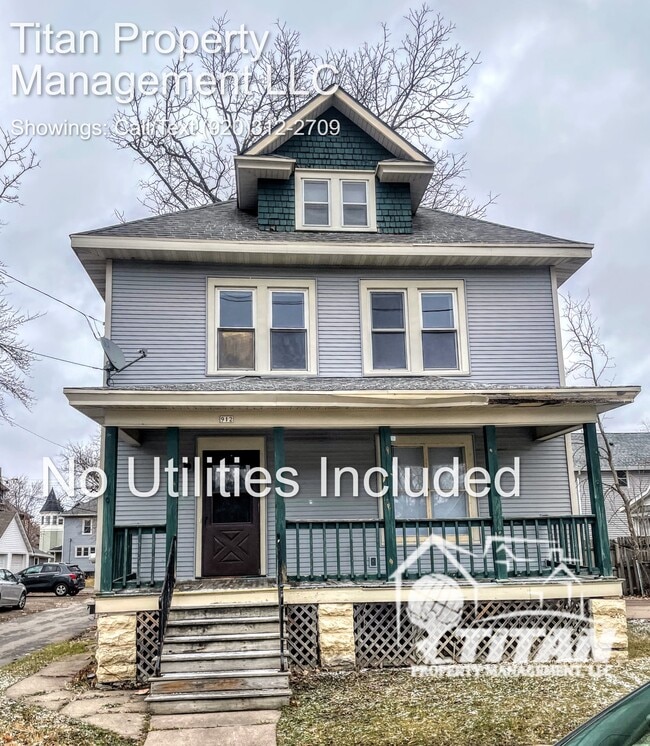 Building Photo - 912 Wright St