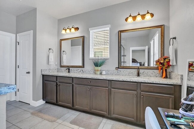 Building Photo - 2808 Gipper Cir