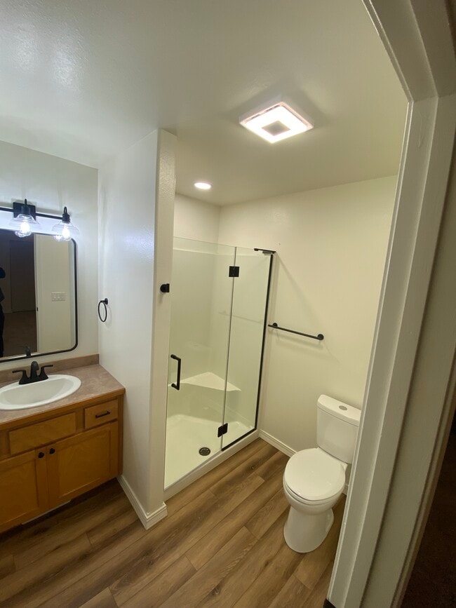 Building Photo - 108 Church St