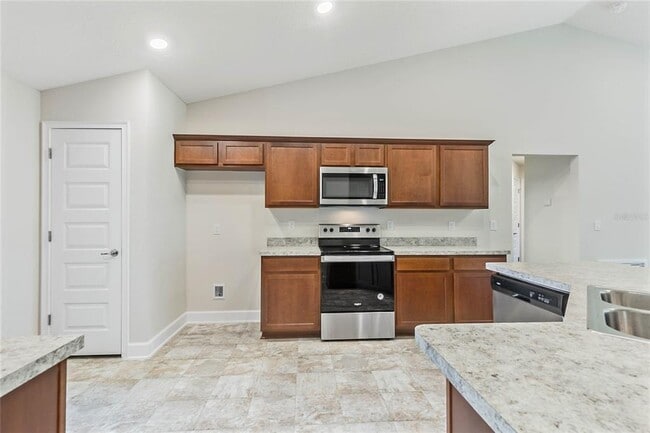 Building Photo - 430 Big Sioux Ct