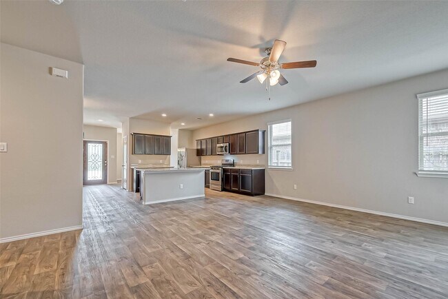 Building Photo - 14122 Silver Falls Ct