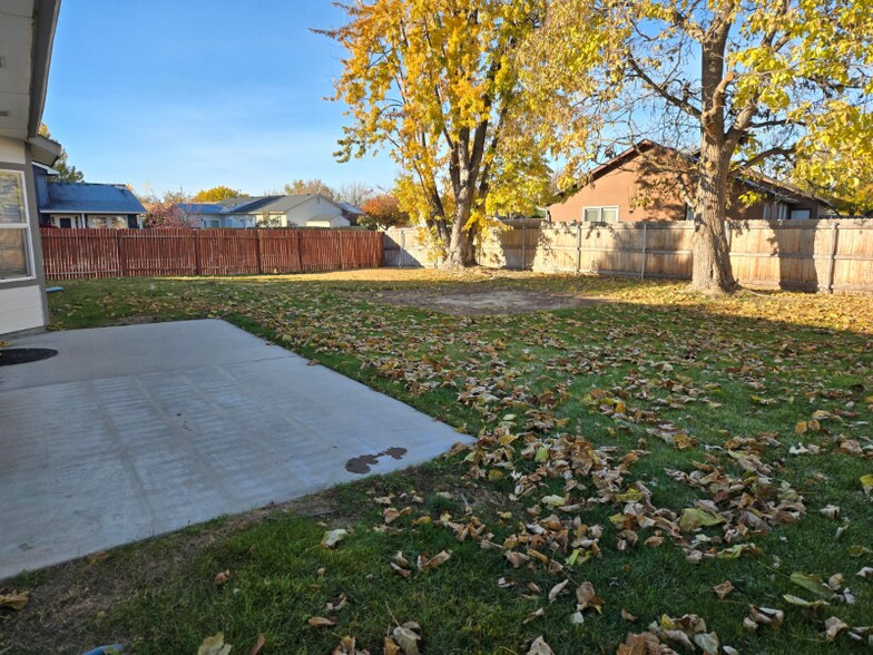 Building Photo - 2023 N Glennfield Pl