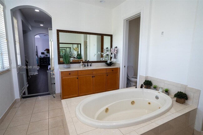 Building Photo - 7875 NW 110th Dr