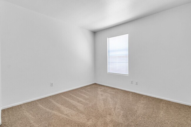 Building Photo - Spacious 3-Bed in Gated NW Las Vegas Community with 2-Car Garage