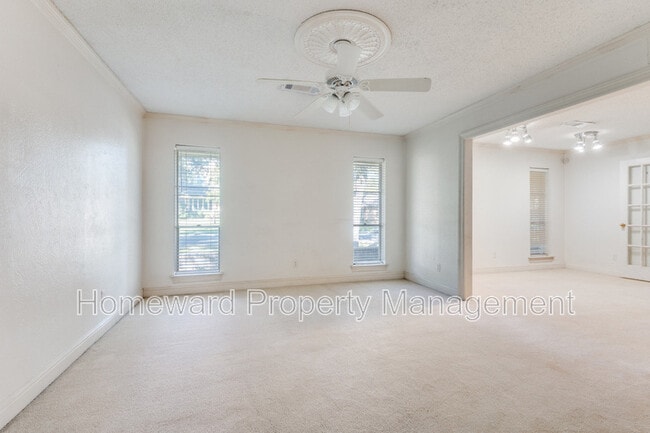 Building Photo - 1612 Canyon Oaks Dr