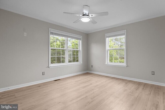 Building Photo - 115 Goldfinch Ct