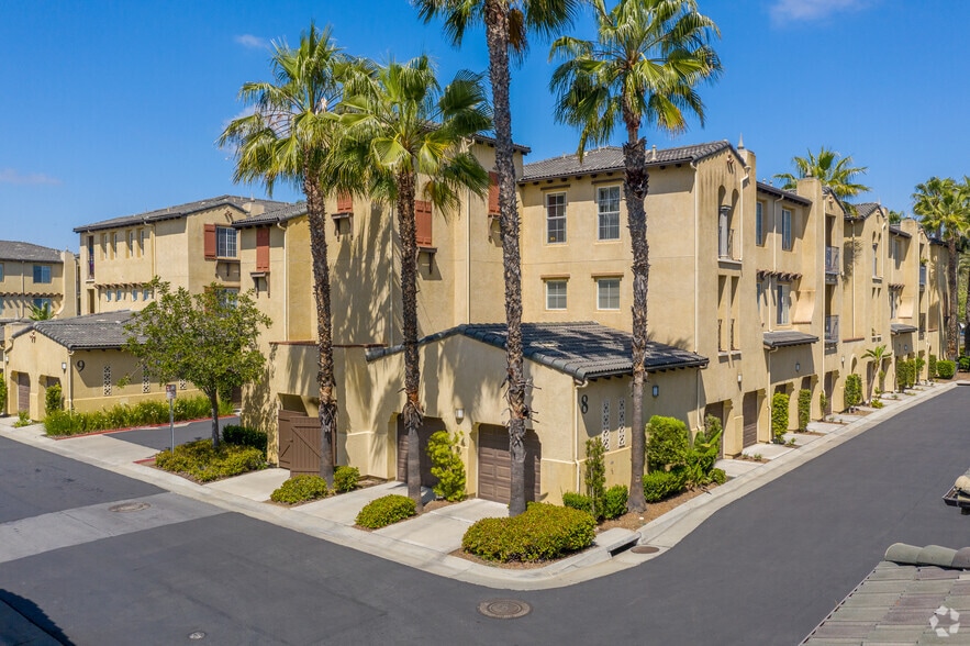 Rolling Hills Gardens Apartments 2290 Mackenzie Creek Rd Chula Vista