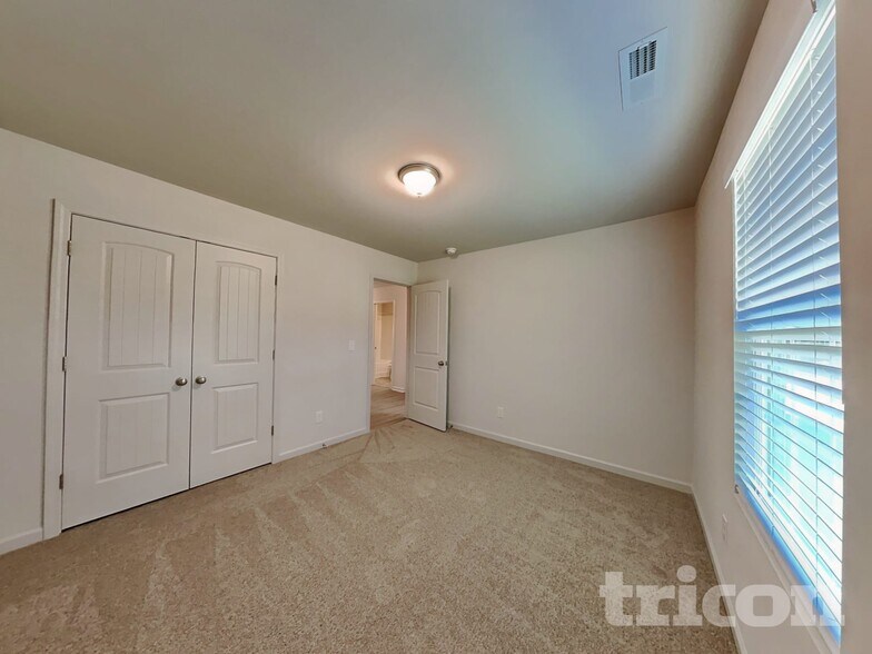 Building Photo - 4945 Westerly Dr