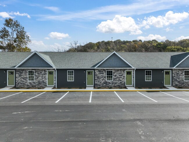 Building Photo - 129 Dixon Dr