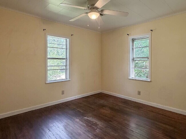 Building Photo - 2 Bedroom Home for Lease!!