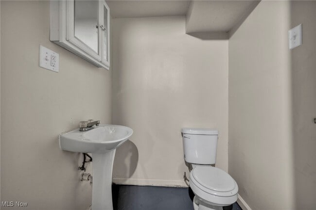 Building Photo - 10213 Dove Ave