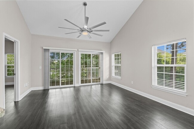 Building Photo - 5026 Belleglen Ct